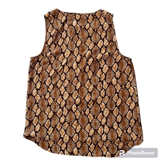 Michael Kors Top Womens Sz S Animal Print Dark Camel Sleeveless Hi Low Classic - Picture 2 of 9